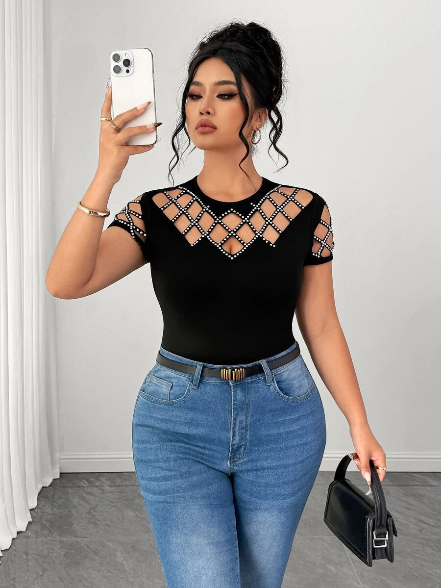 Ženska seksi majica plus size sa štraglciima, izrezima i kratkim kapu-rukavima