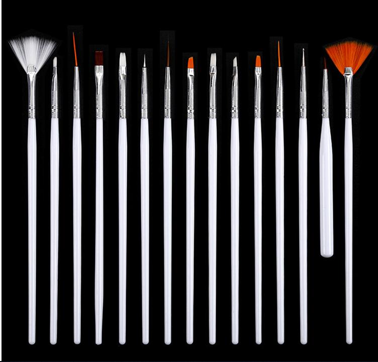 Set četkica za nail art