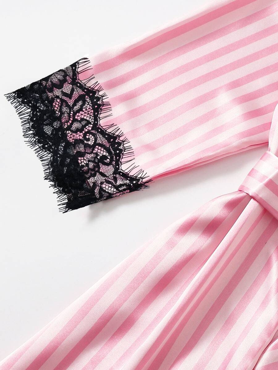 SilkySpell Ženski roze-belo prugasti satenski pidžama set od 4 dela sa čipkastom ivicom