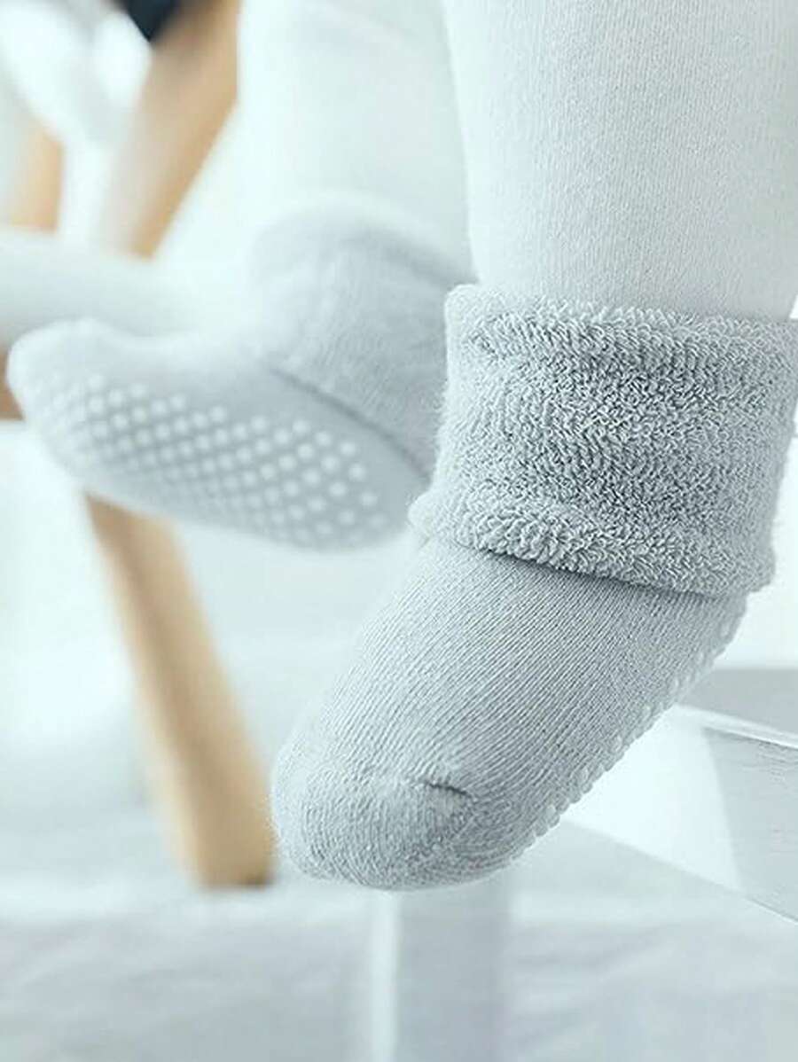 6 parova debljih toplih čarapa protiv klizanja za bebe