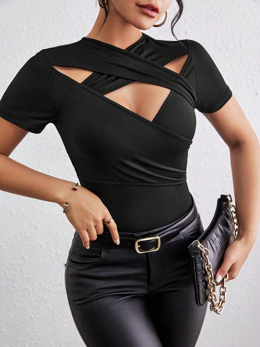 Majica Slim Fit  sa Izrezima i Kratkim Rukavima