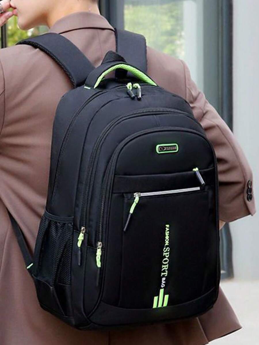Veliki putni ranac opremljen pregradom za laptop velikog kapaciteta