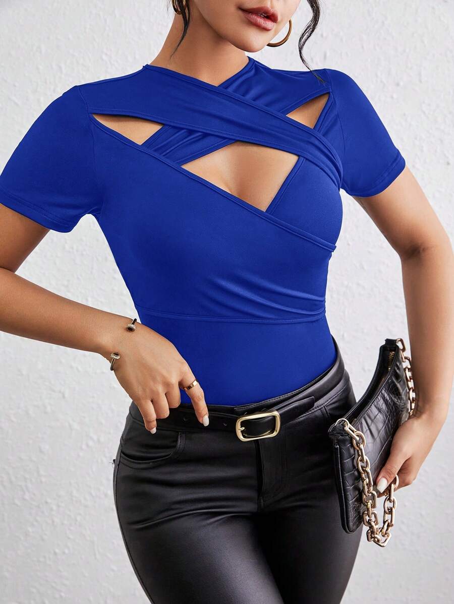 Majica Slim Fit  sa Izrezima i Kratkim Rukavima