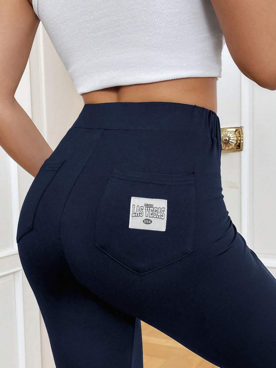 Essnce Ležerne uske kapri pantalone sa zadnjim džepovima