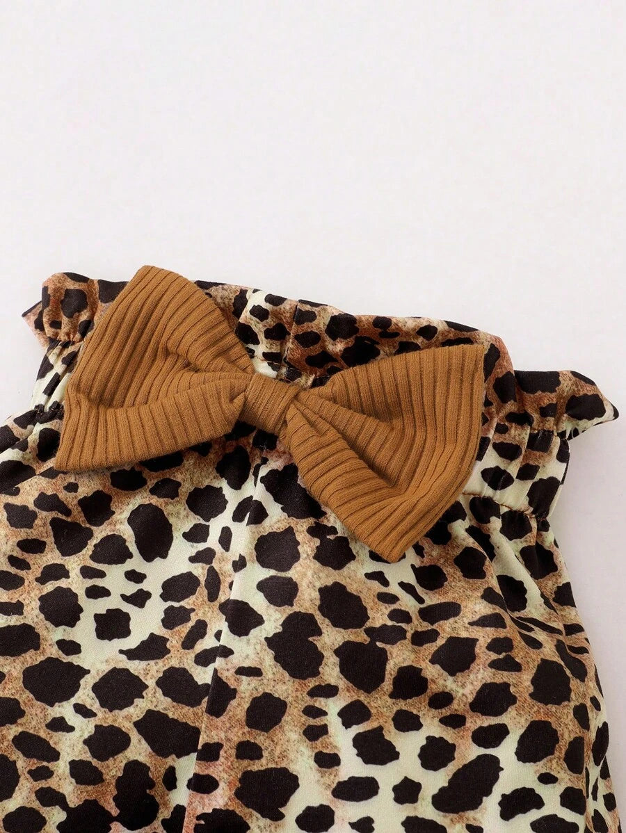 Moderan 3-delni komplet za devojčice sa trakom za glavu, bodijem i pantalonama sa paperbag strukom i leopard printom