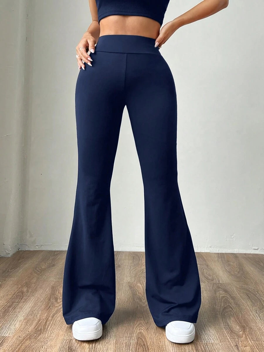 Ženske uske pantalone sa raširenim nogavicama