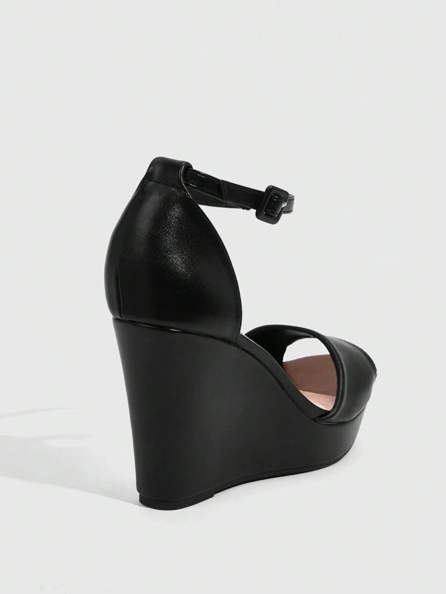Ženske sandale sa kaišem oko gležnja i otvorenom prstom, elegantne platforme