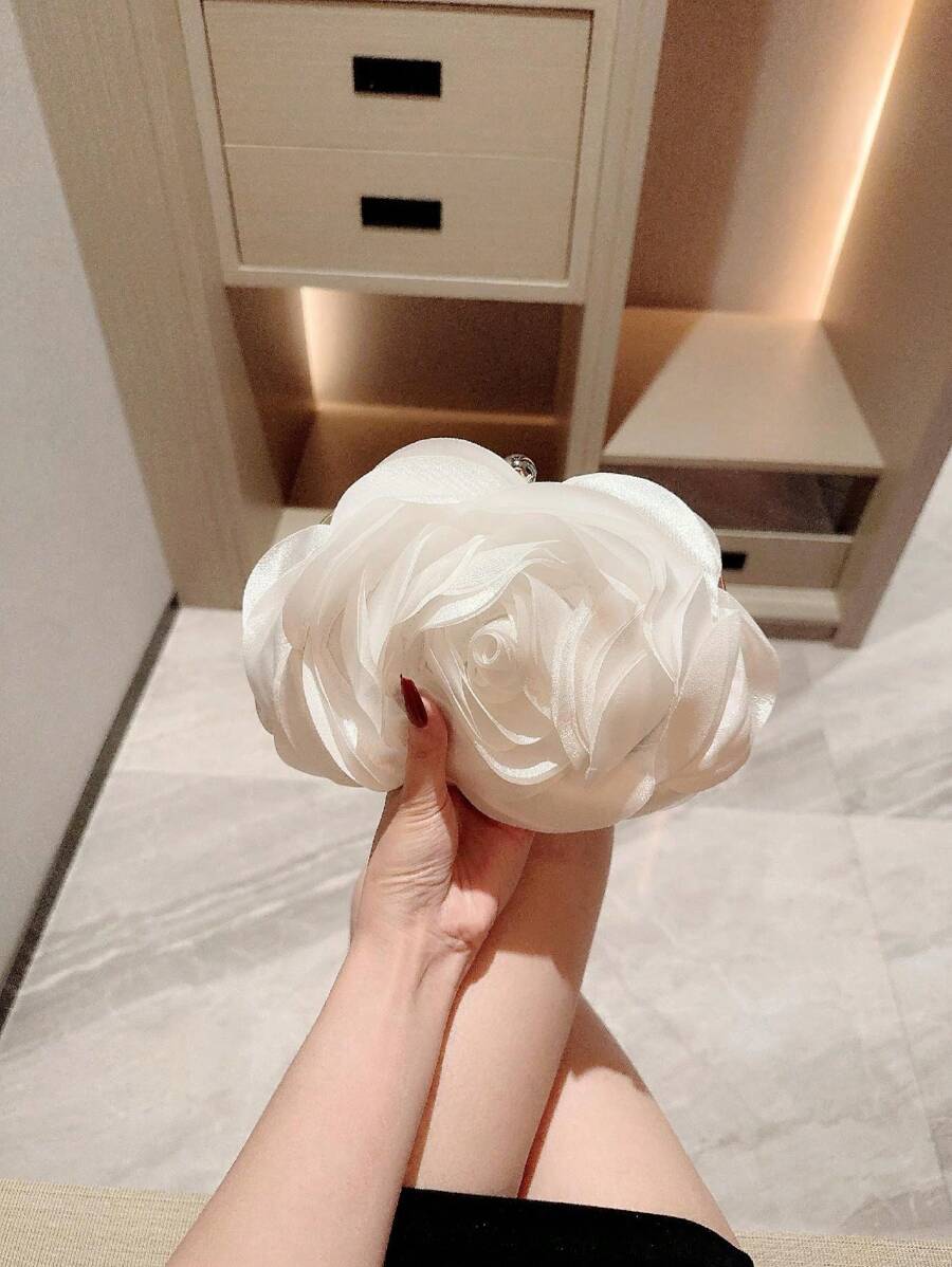 Elegantna večernja torba sa 3D ružom , romantična