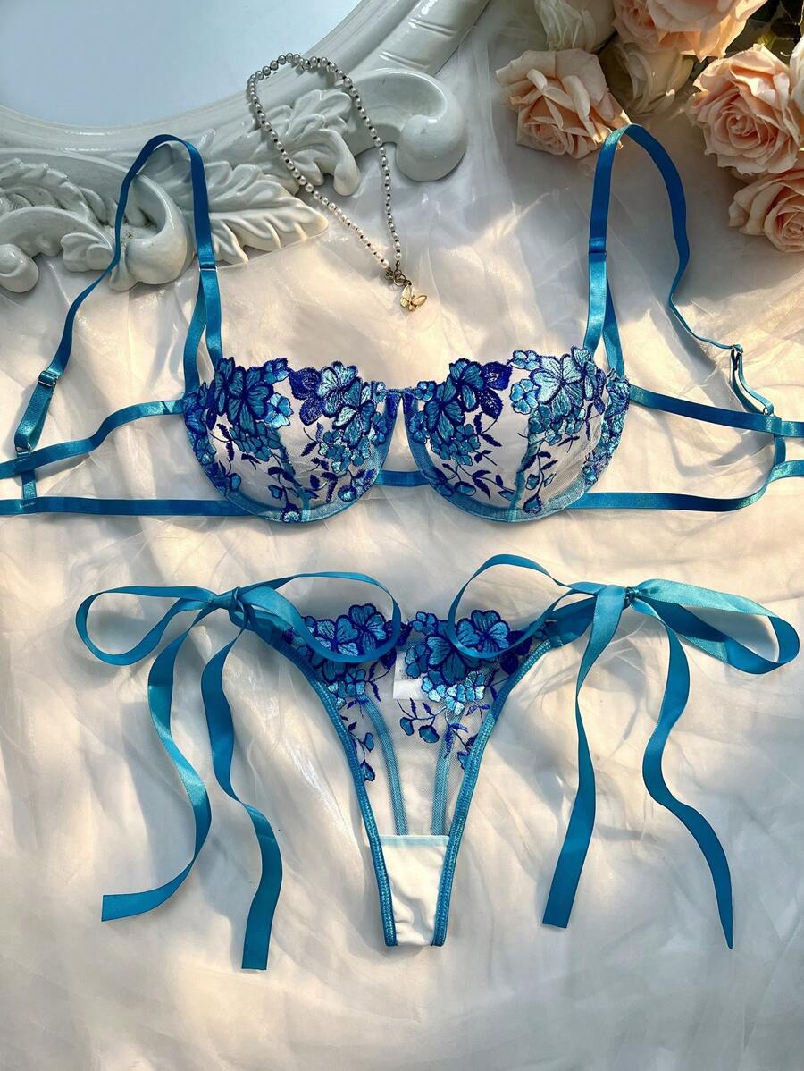 Crystal Vow 2 kom/set ženski donji veš set u nebesko plavoj boji sa vezom i pertlanjem