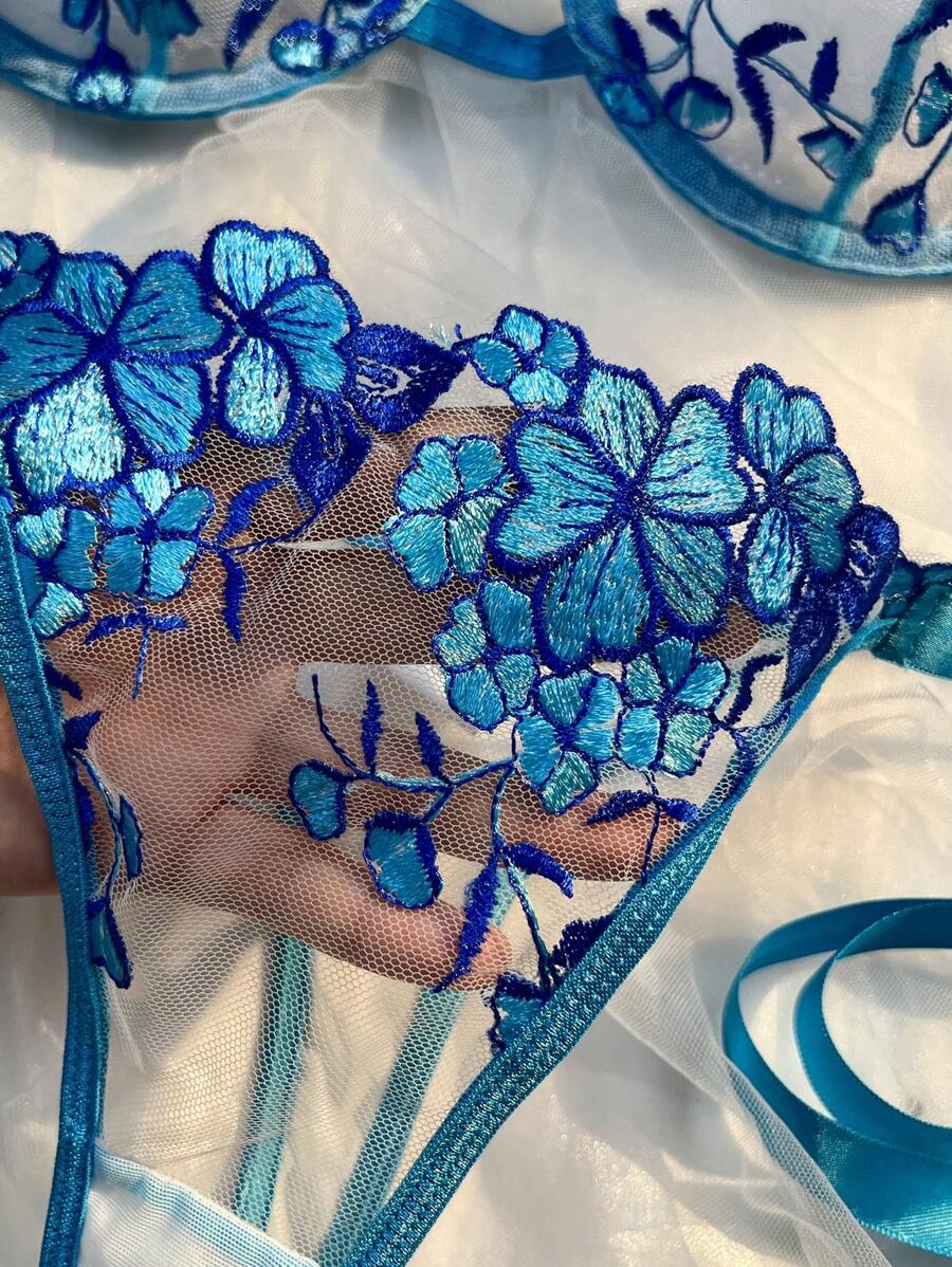 Crystal Vow 2 kom/set ženski donji veš set u nebesko plavoj boji sa vezom i pertlanjem