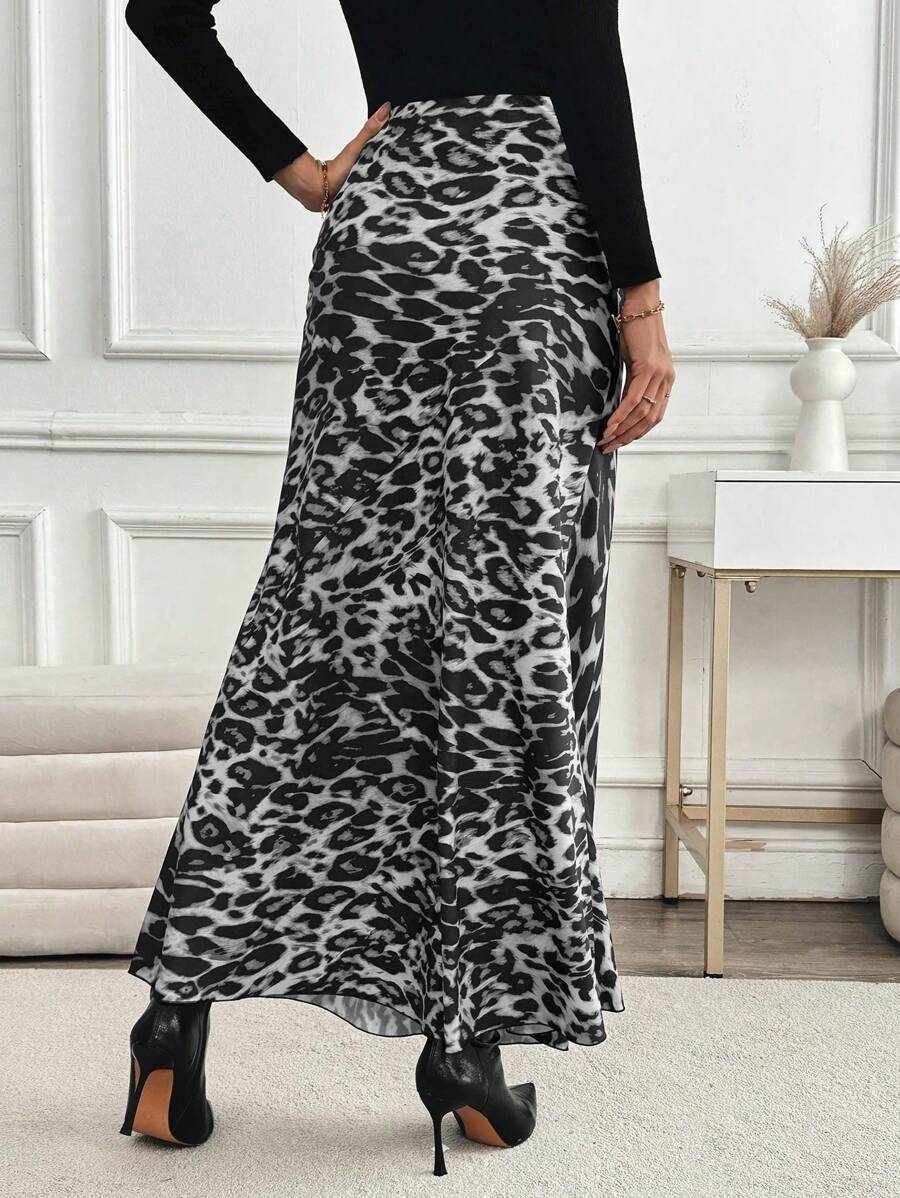 Elegantna maksi suknja sa leopard printom i visokim strukom