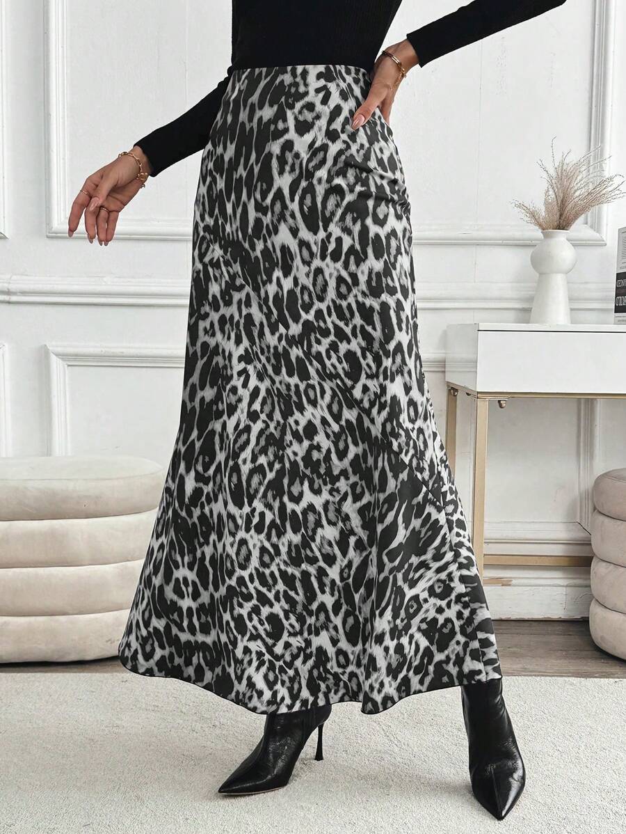 Elegantna maksi suknja sa leopard printom i visokim strukom