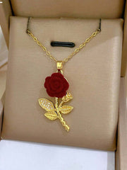 Ogrlica od nerđajućeg čelika sa ružom
