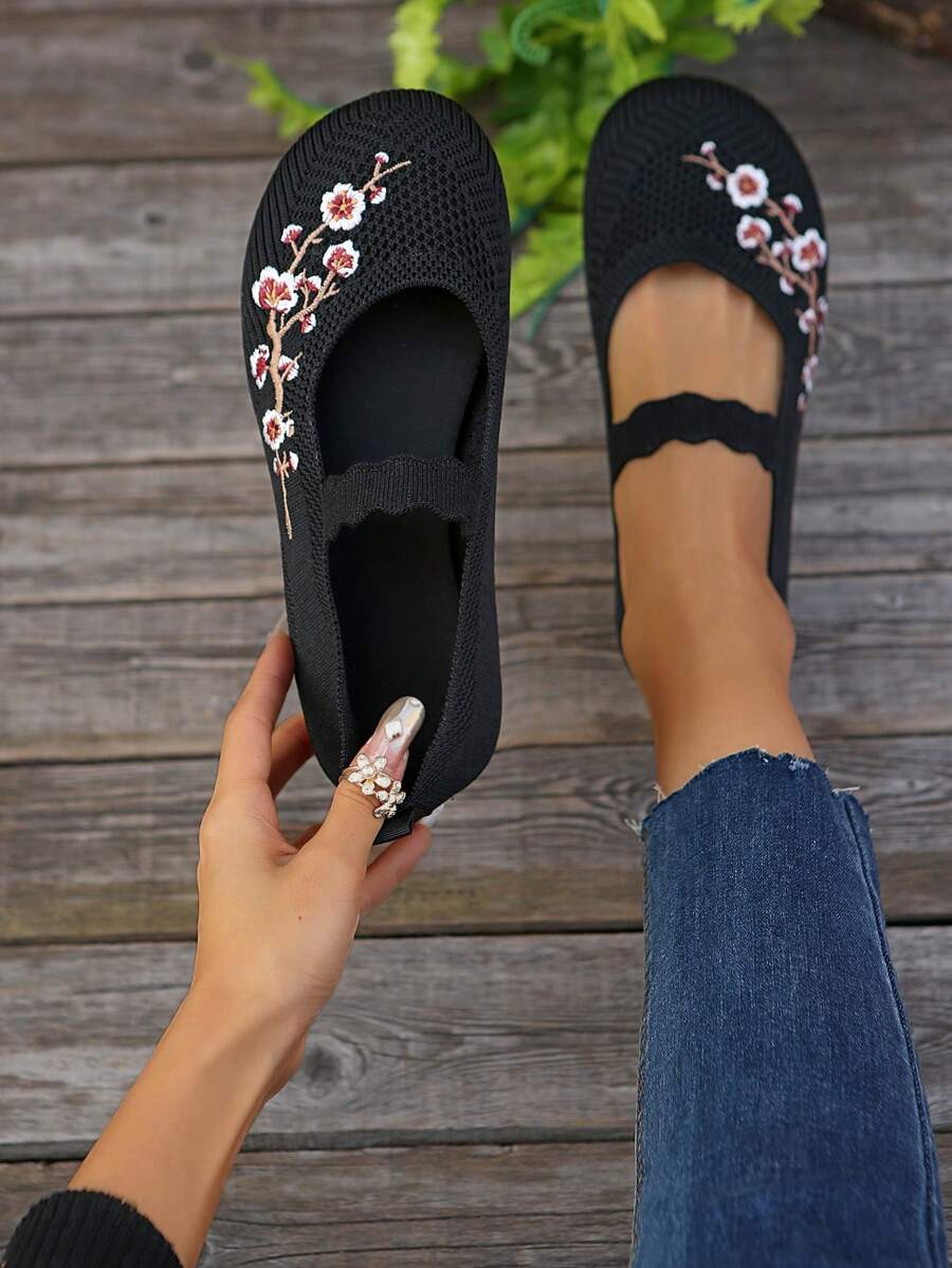 Ženske cipele sa cvetnim vezom, meke slip-on cipele