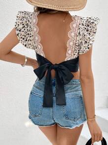SHEIN Frenchy Women's Beige Summer Boho Holiday Tea Party Holiday Ditsy Floral Contrast Lace Trim Tie-Front Backless Ruffle Blouse,Cap Sleeves,Square Collar Blouse