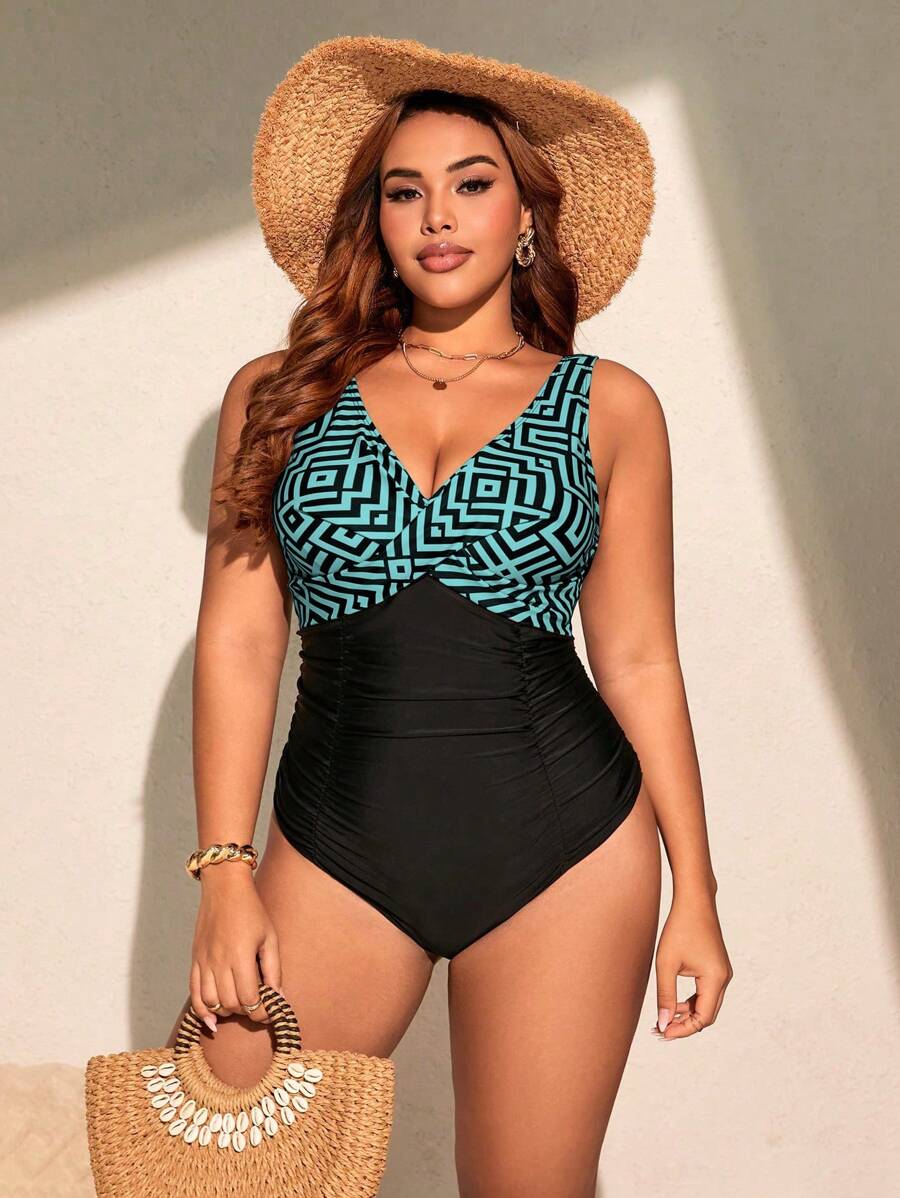Jednodelni kupaći kostim za žene plus size sa geometrijskim printom i nabranim detaljima