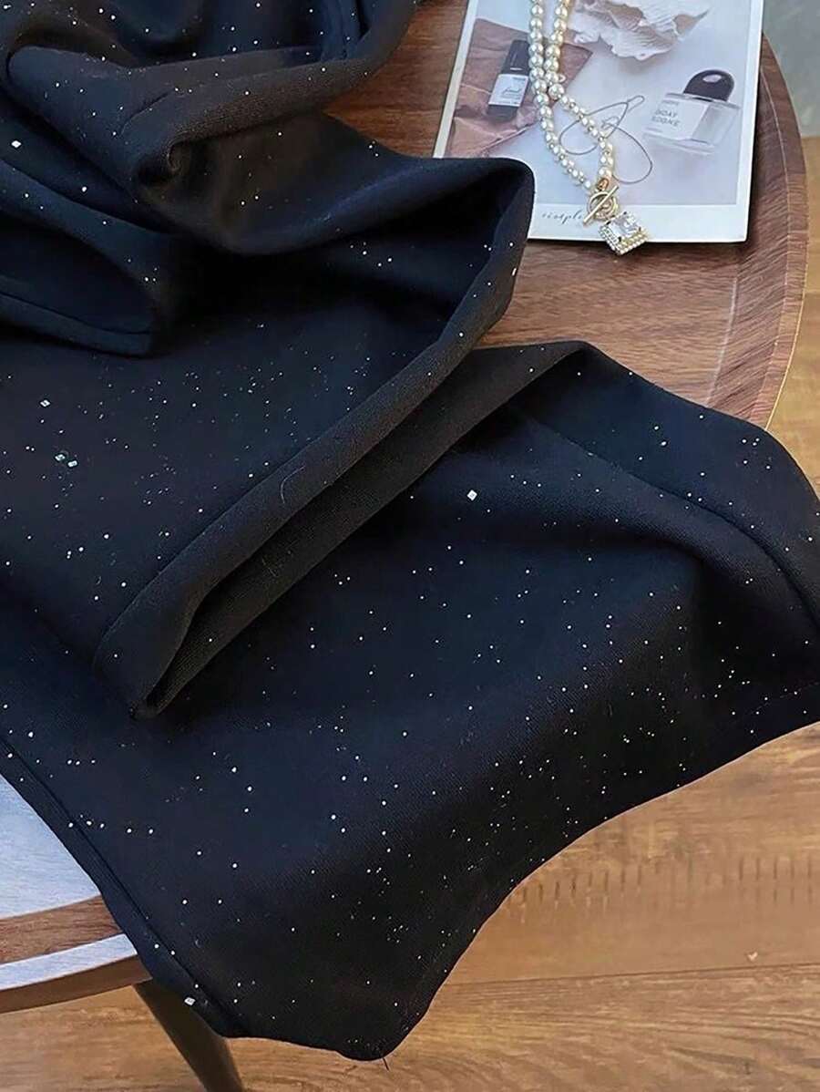 Ležerne široke pantalone ravnih nogavica sa elastičnim strukom, dezen zvezdanog neba