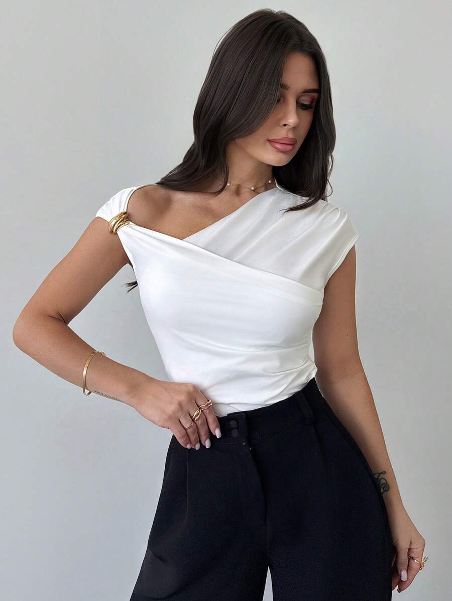 Asimetrična Uska Bela Majica, Elegantna