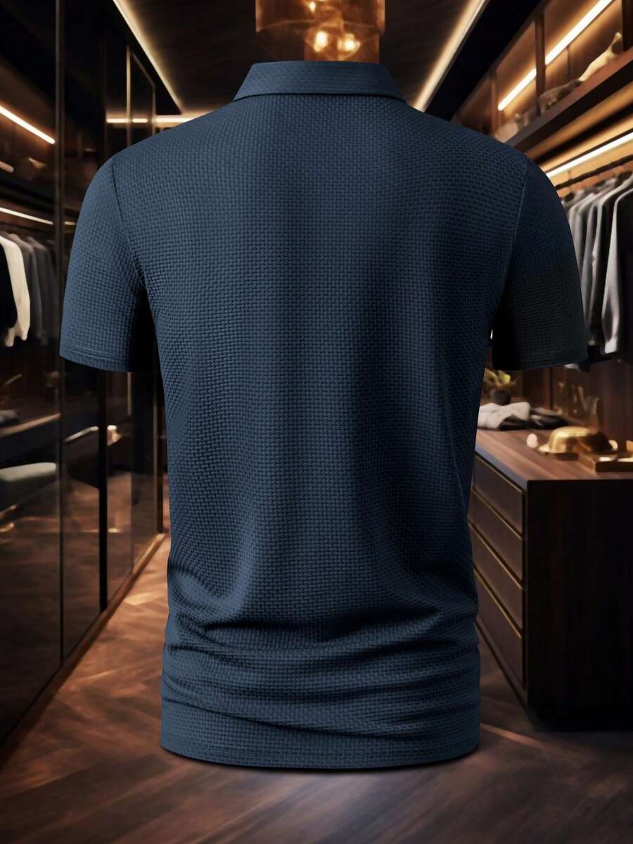 Elegantna muška polo majica sa vezenim uzorkom