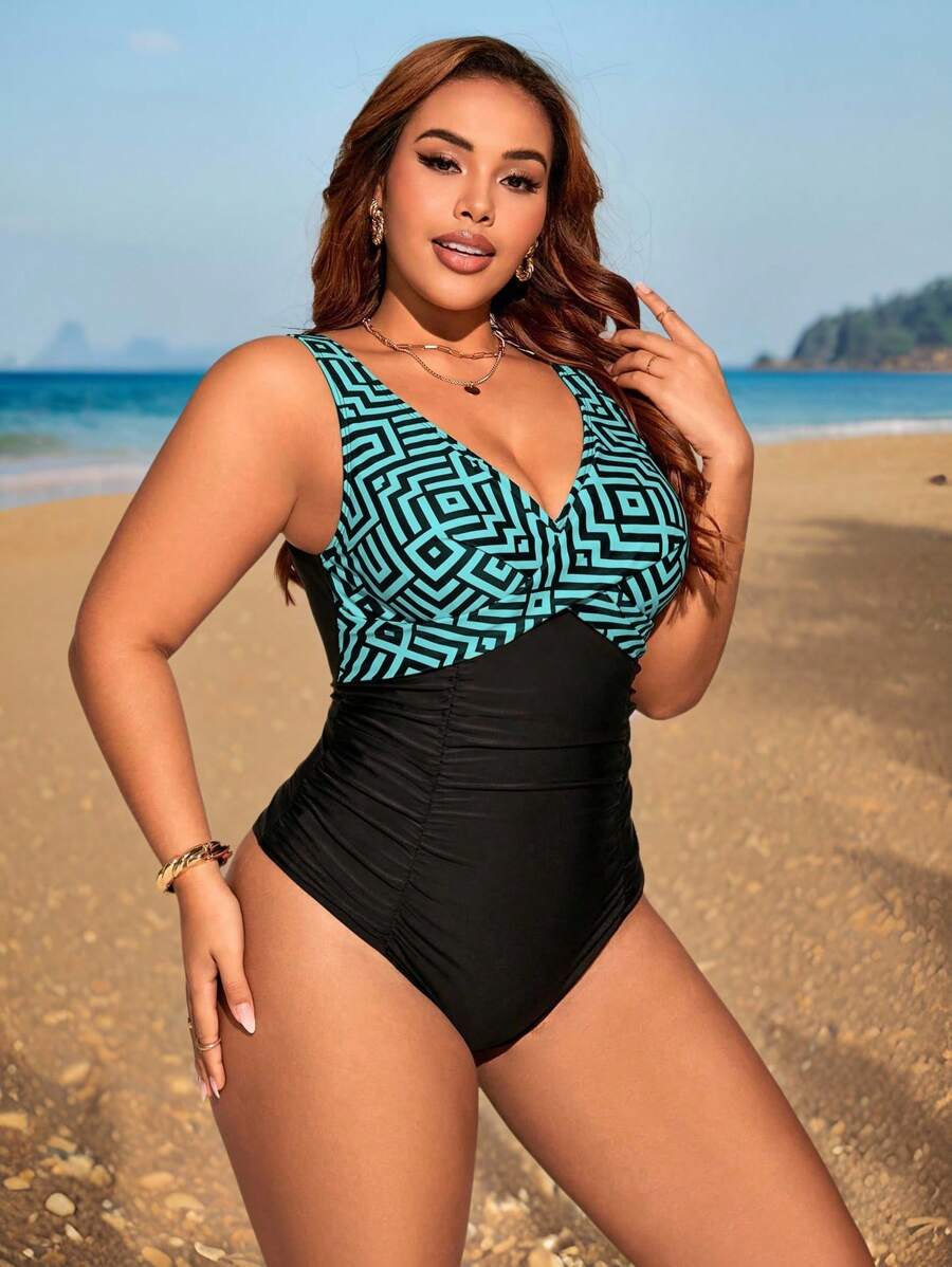 Jednodelni kupaći kostim za žene plus size sa geometrijskim printom i nabranim detaljima