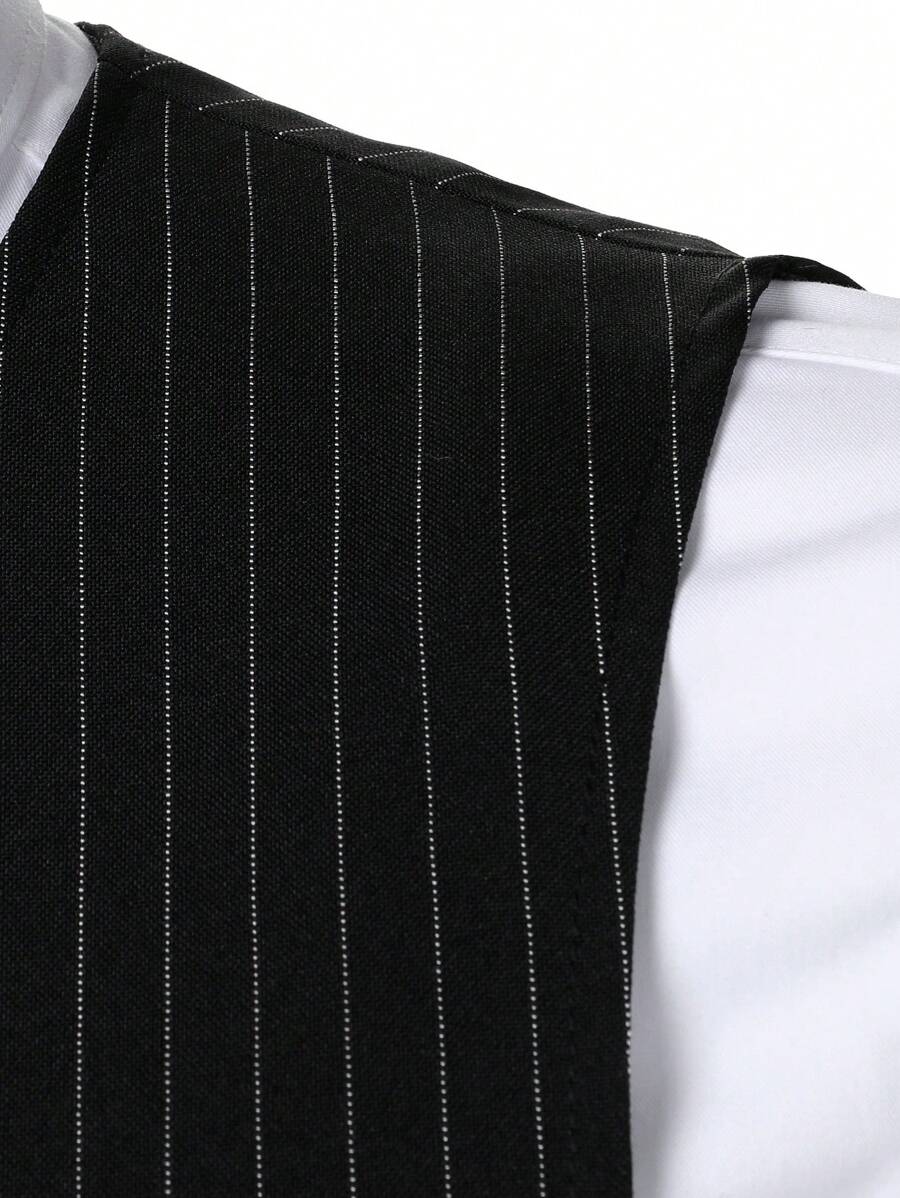 Muška modna poslovna odeća , prsluk i pantalone sa prugastim printom, formalni stil