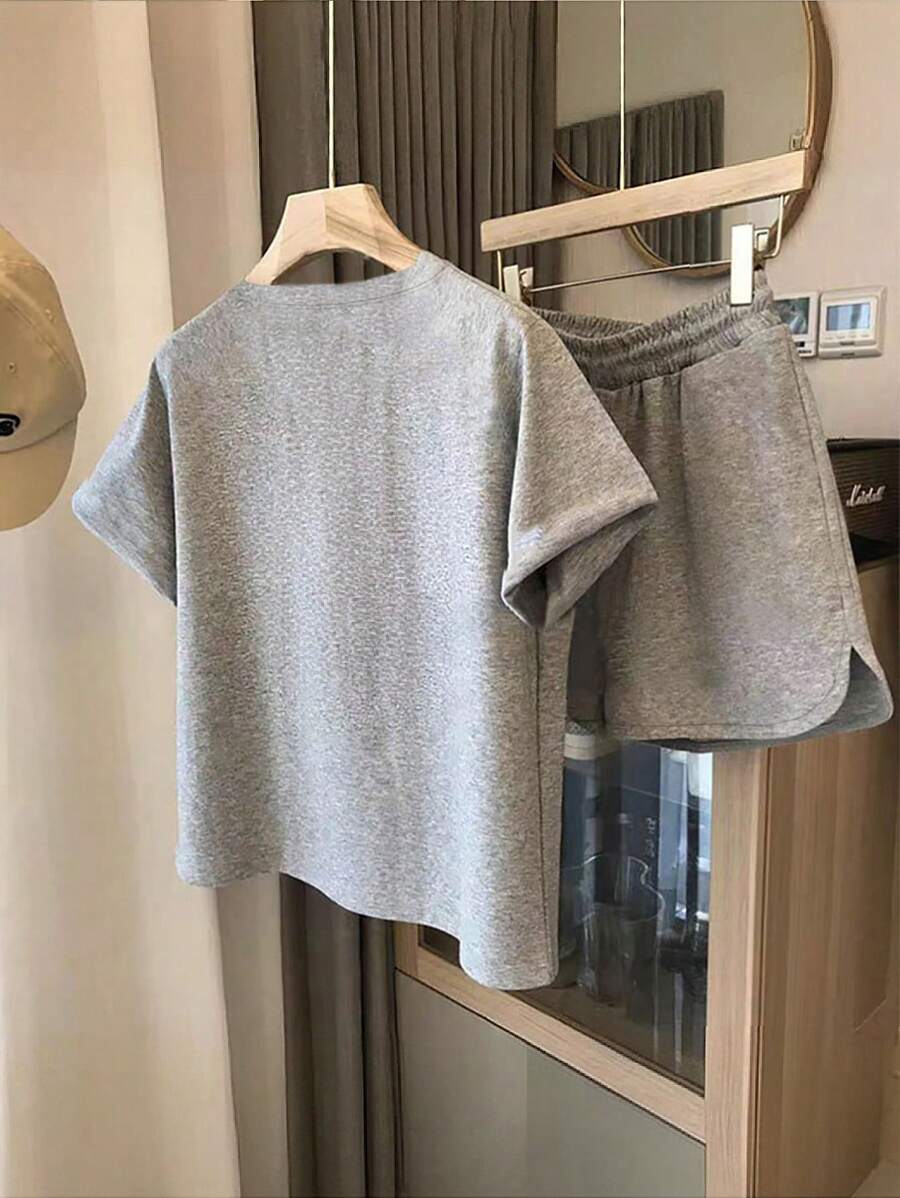 2kom Set Ženski  - Top sa Mašnom  i Šorts