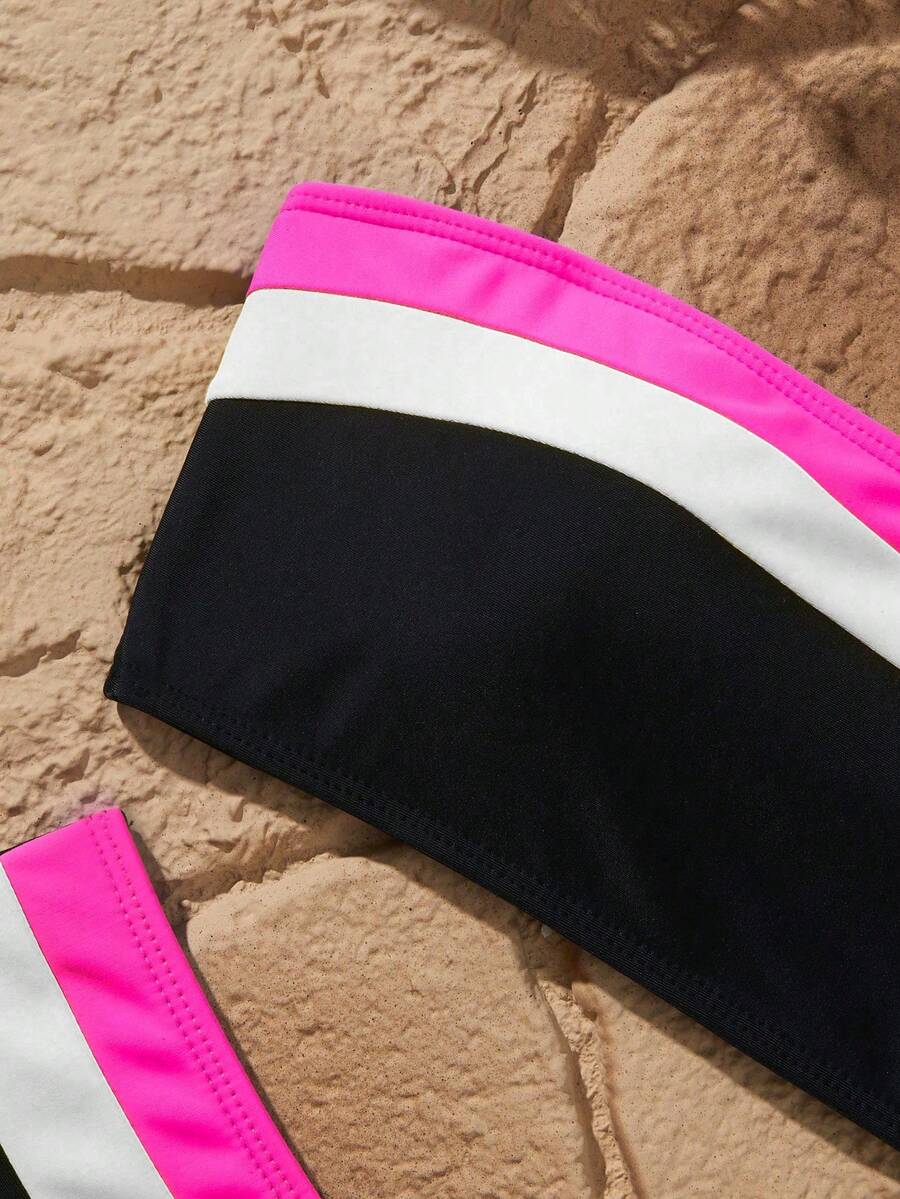 Dvodelni Bikini sa Patcherom u Kontrastnim Bojama