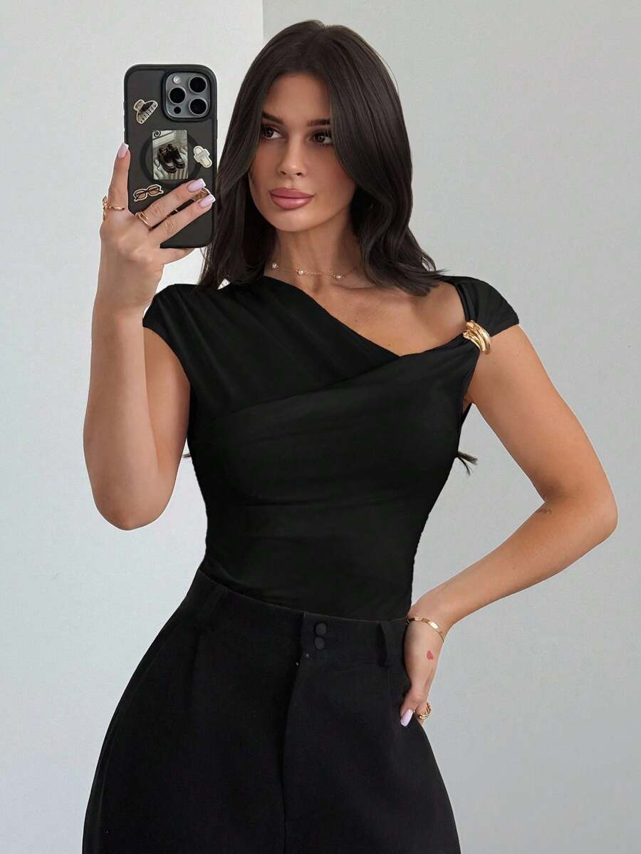 Asimetrična Uska Bela Majica, Elegantna