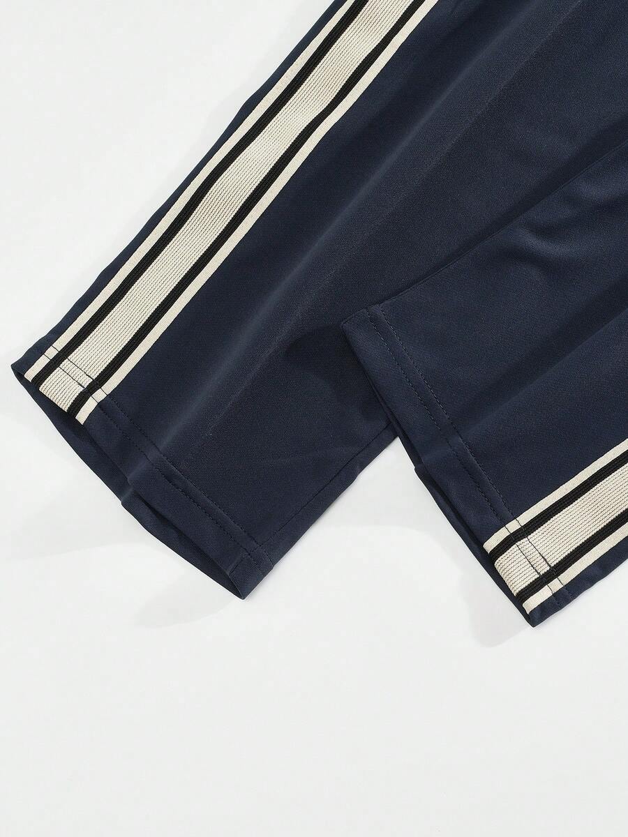 Muški set od 2 komada: majica kratkih rukava sa bočnim prugama i ravne pantalone