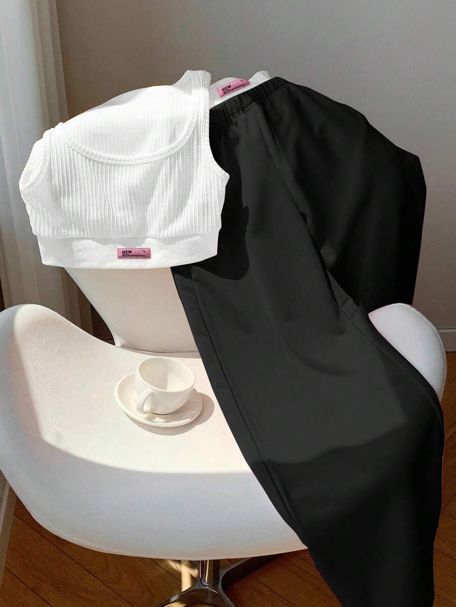2kom/Set Ženska majica sa printom i kontrastne boje pantalone