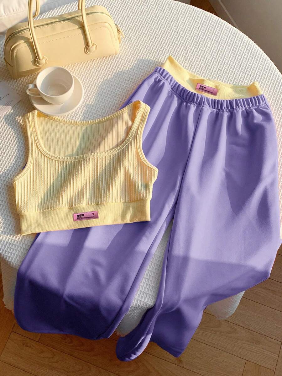 2kom/Set Ženska majica sa printom i kontrastne boje pantalone