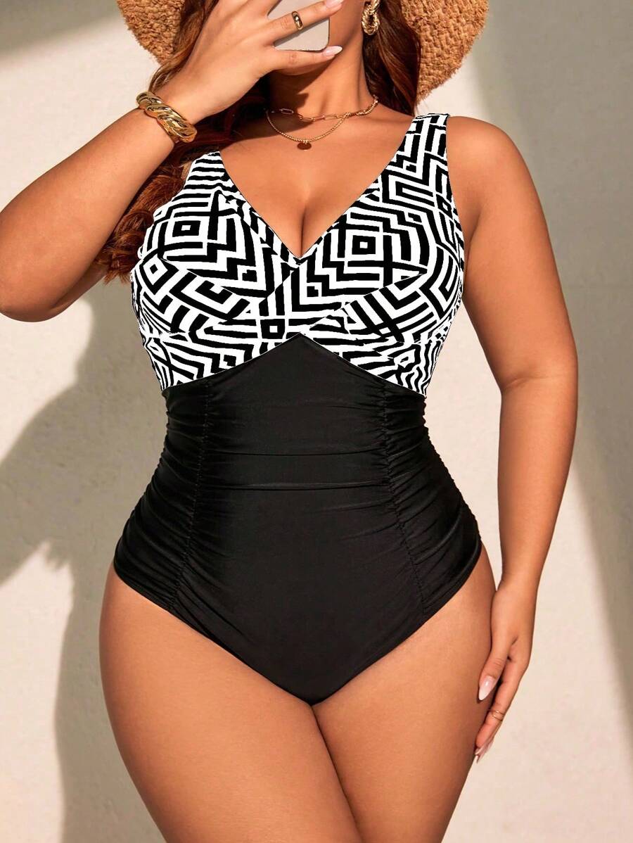 Jednodelni kupaći kostim za žene plus size sa geometrijskim printom i nabranim detaljima