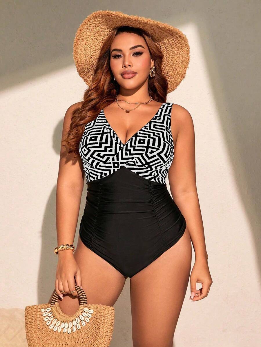 Jednodelni kupaći kostim za žene plus size sa geometrijskim printom i nabranim detaljima