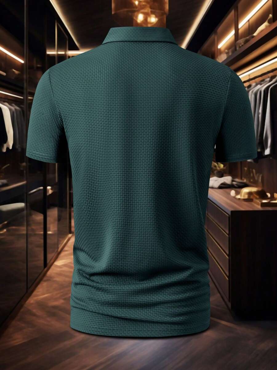 Elegantna muška polo majica sa vezenim uzorkom