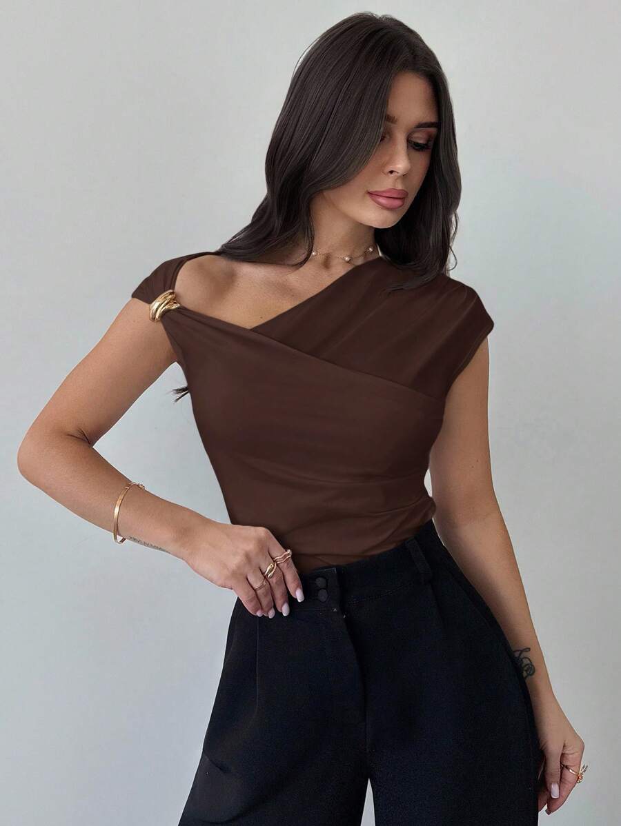 Asimetrična Uska Bela Majica, Elegantna
