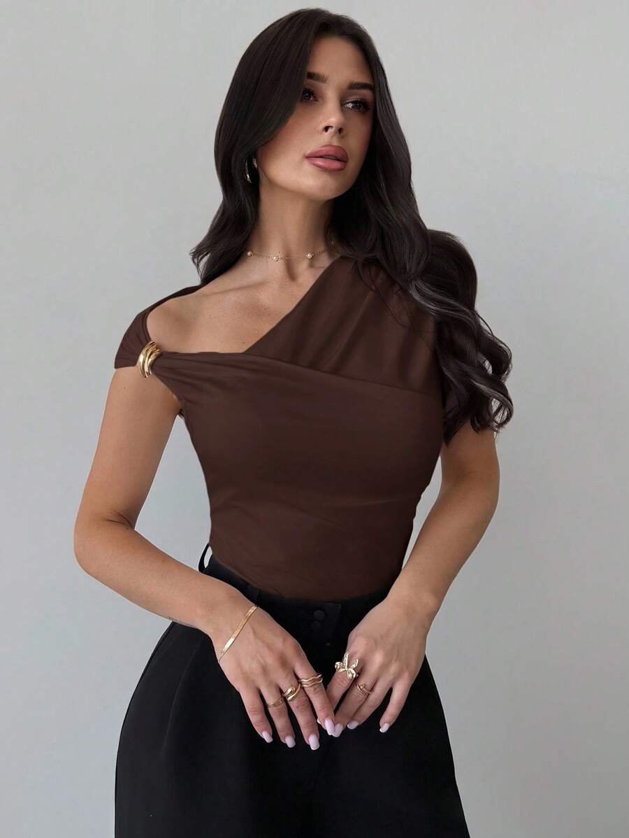 Asimetrična Uska Bela Majica, Elegantna