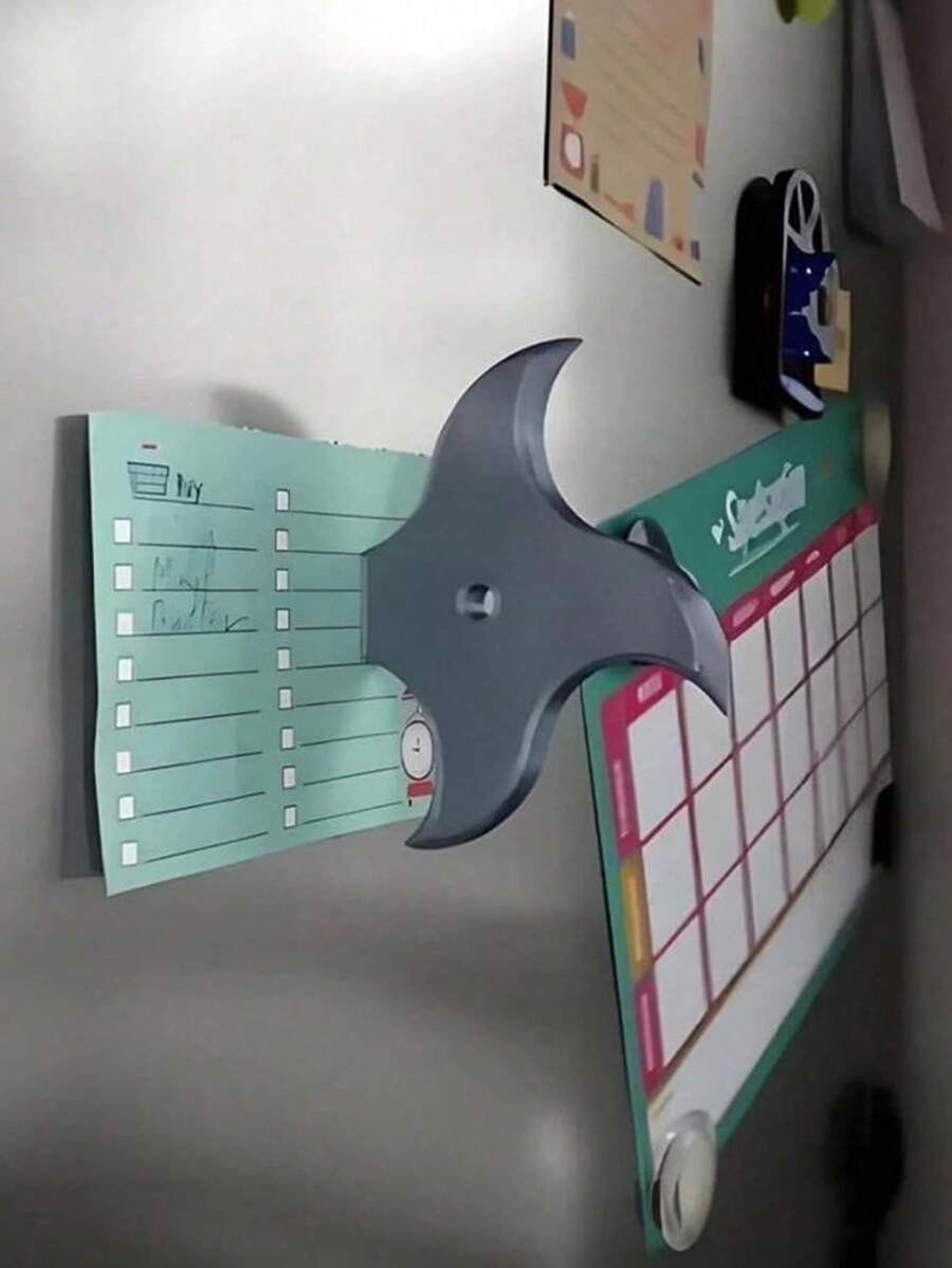 Smešan magnet za frižider u obliku noža, 3D zanimljiv magnet za frižider u obliku sekire