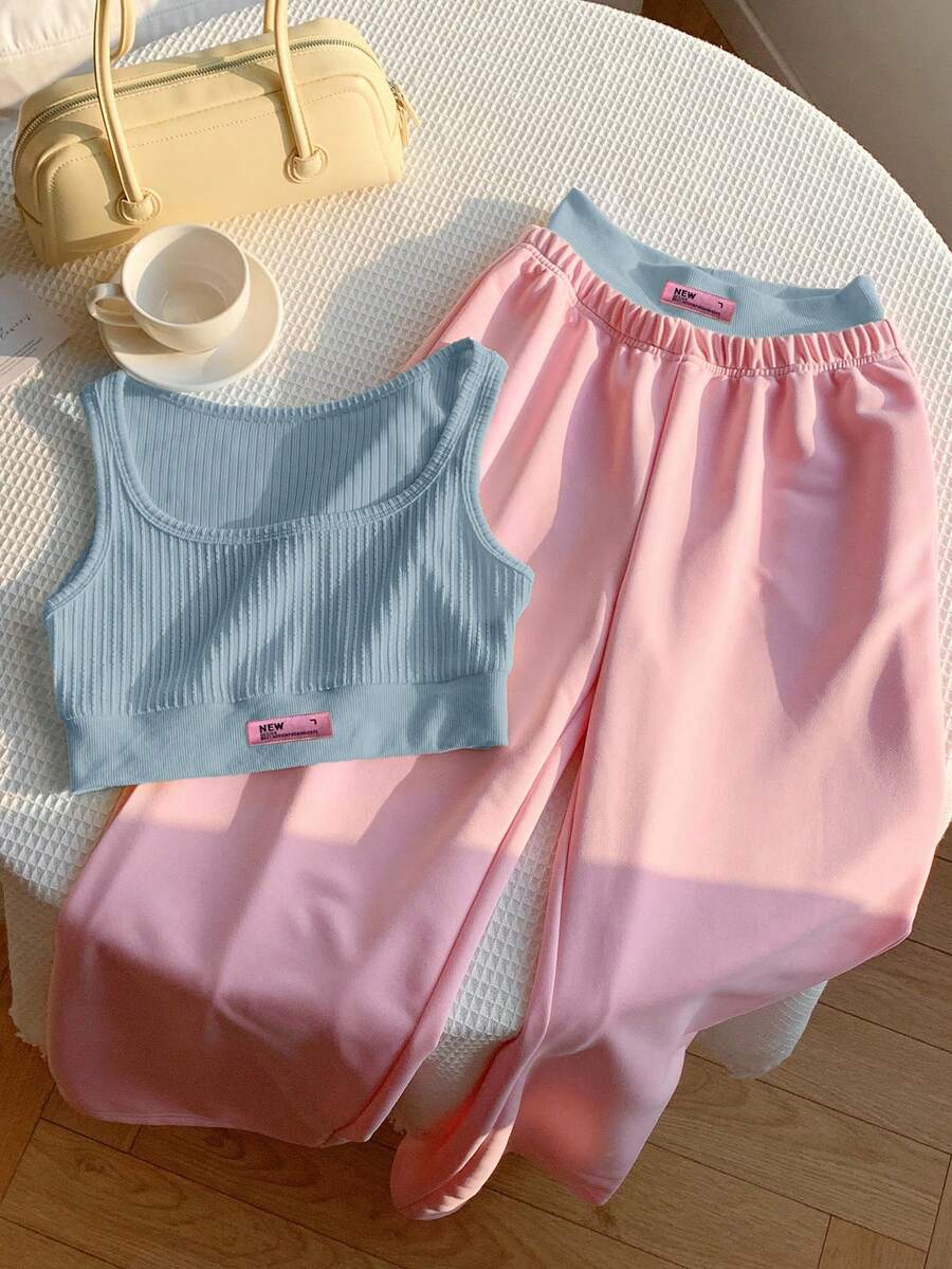 2kom/Set Ženska majica sa printom i kontrastne boje pantalone