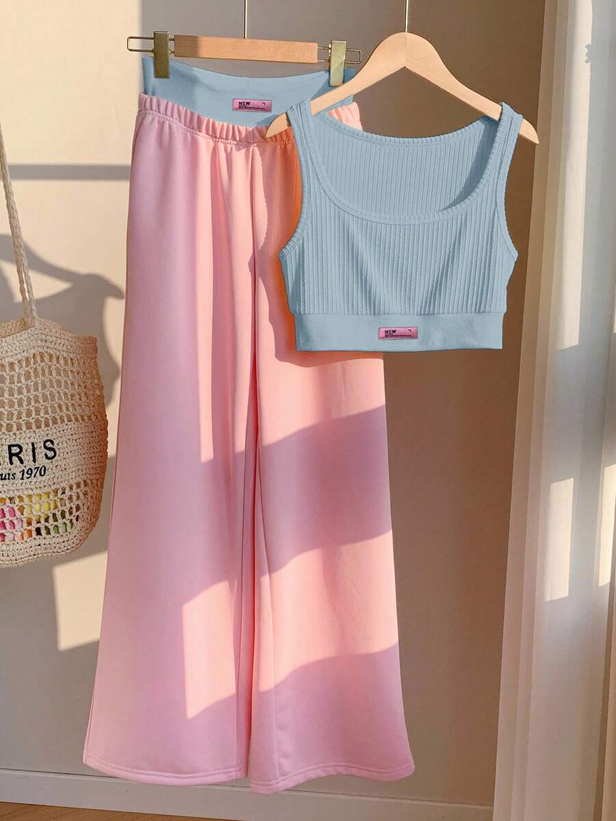 2kom/Set Ženska majica sa printom i kontrastne boje pantalone
