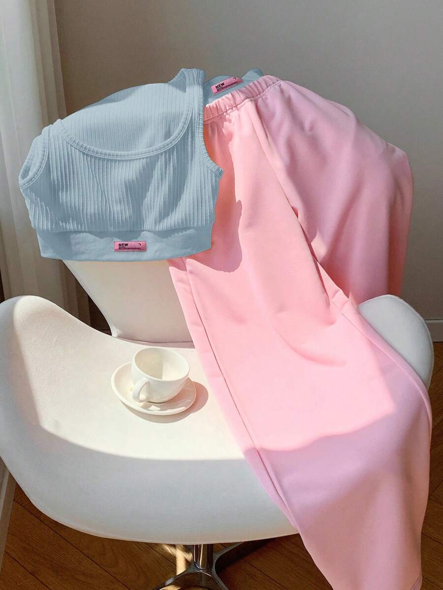 2kom/Set Ženska majica sa printom i kontrastne boje pantalone