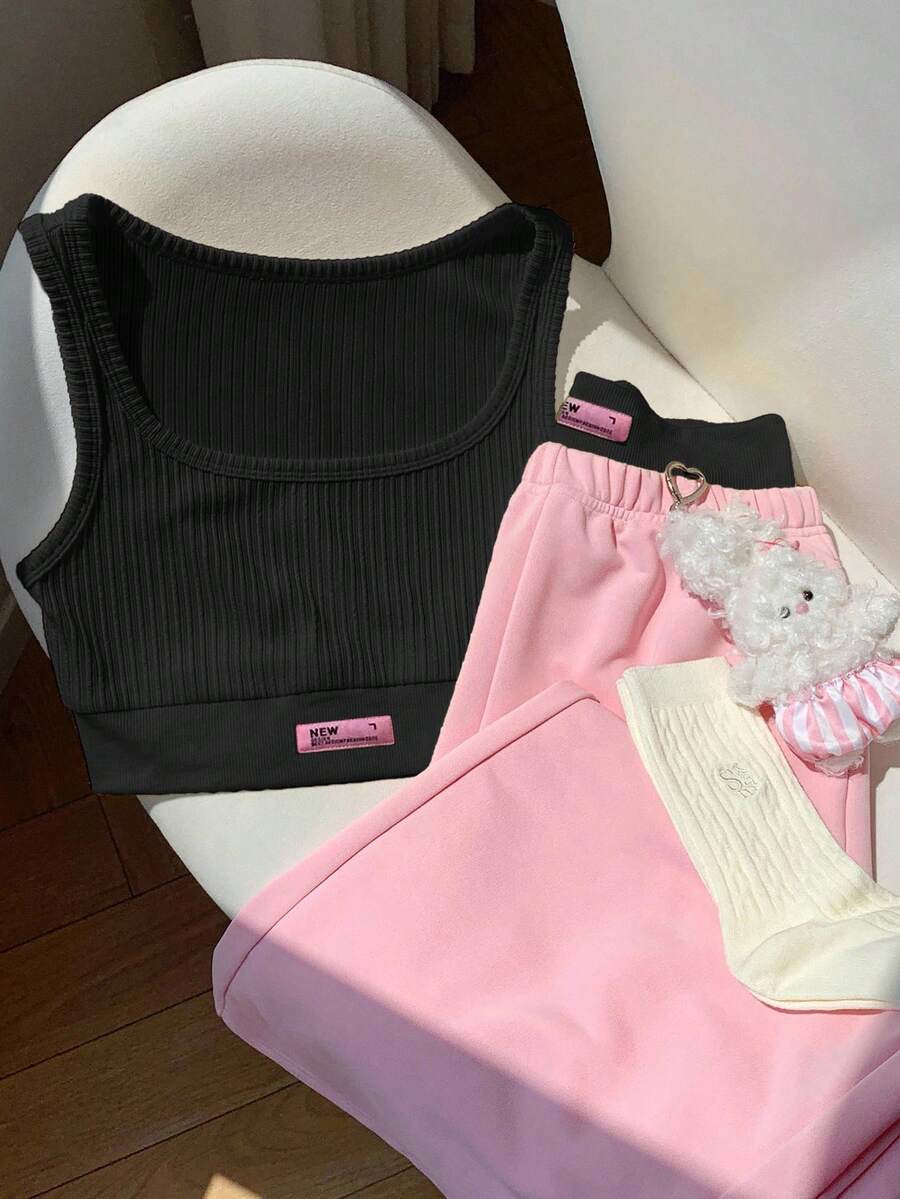 2kom/Set Ženska majica sa printom i kontrastne boje pantalone