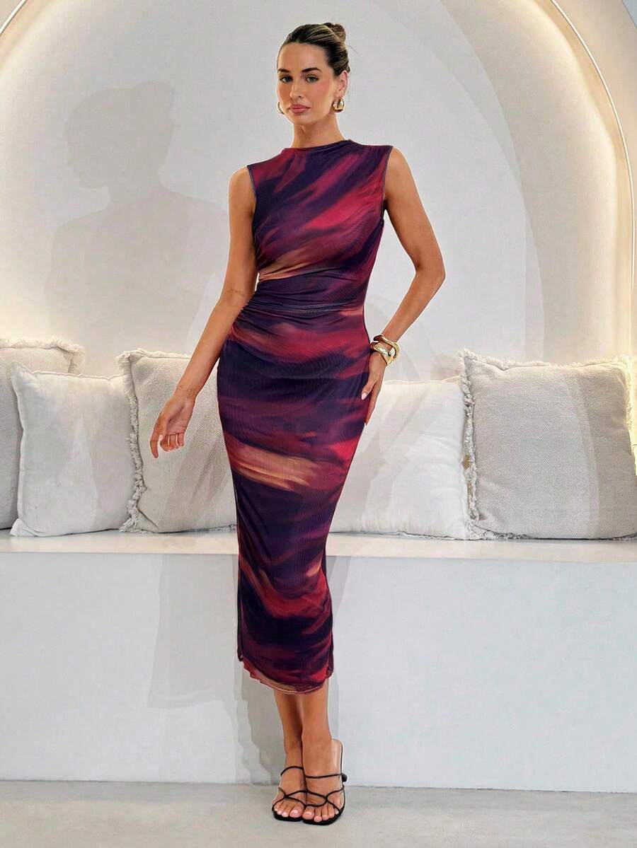 Lavishia Elegantna duga ženska haljina sa čipkastim detaljima