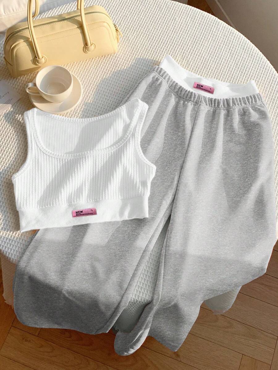 2kom/Set Ženska majica sa printom i kontrastne boje pantalone