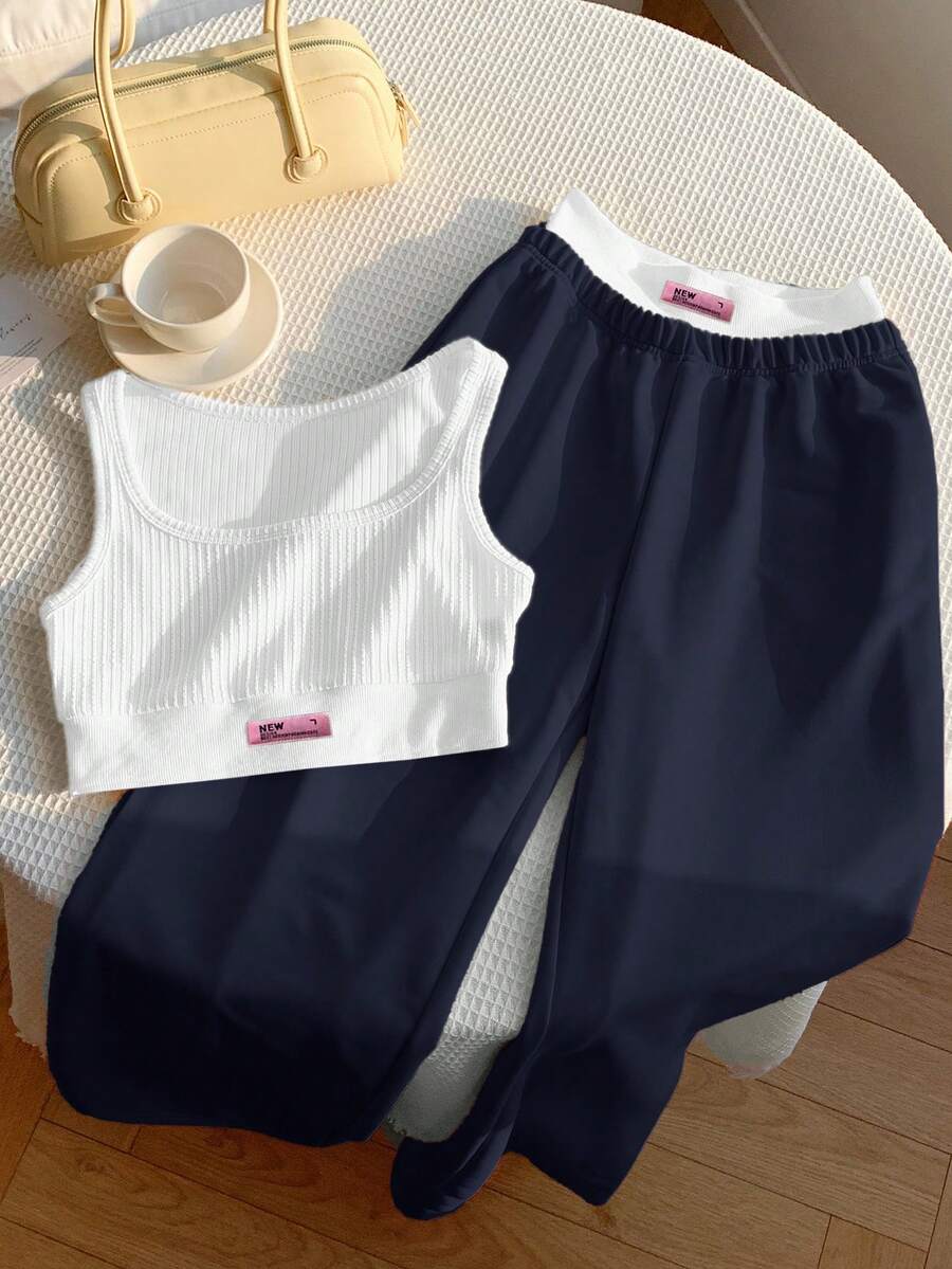 2kom/Set Ženska majica sa printom i kontrastne boje pantalone
