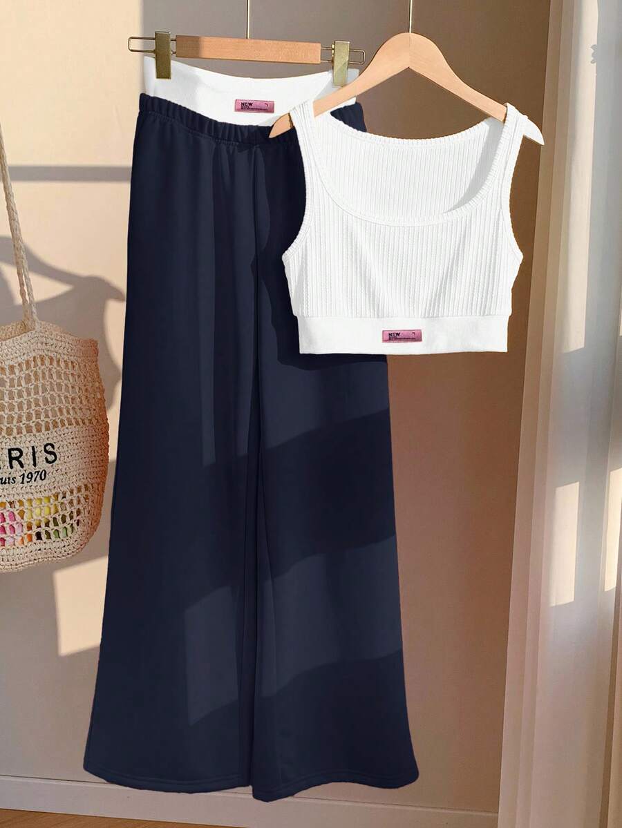 2kom/Set Ženska majica sa printom i kontrastne boje pantalone
