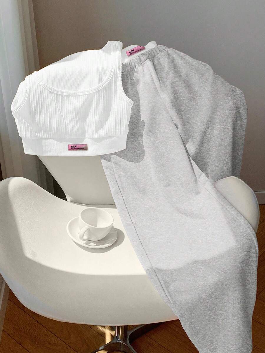 2kom/Set Ženska majica sa printom i kontrastne boje pantalone