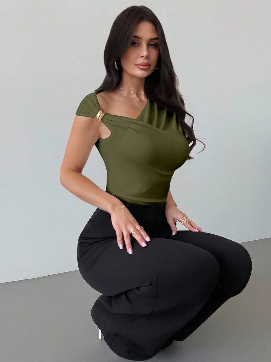 Asimetrična Uska Bela Majica, Elegantna