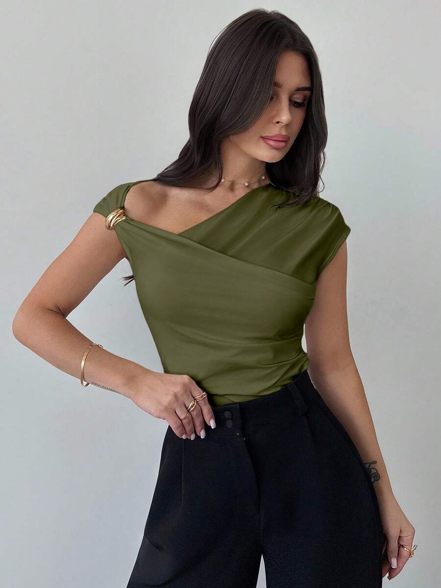 Asimetrična Uska Bela Majica, Elegantna
