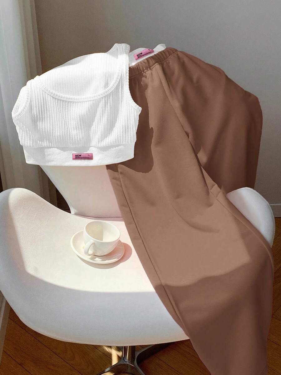 2kom/Set Ženska majica sa printom i kontrastne boje pantalone