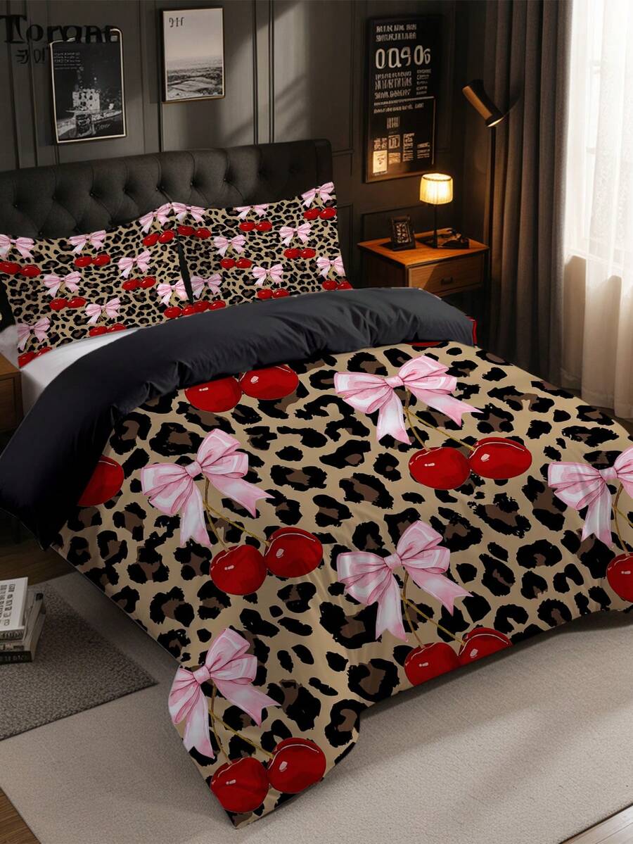 Set posteljine sa leopard printom i mašnom, 3 komada (1 navlaka za jorgan + 2 jastučnice, jorgan nije uključen)